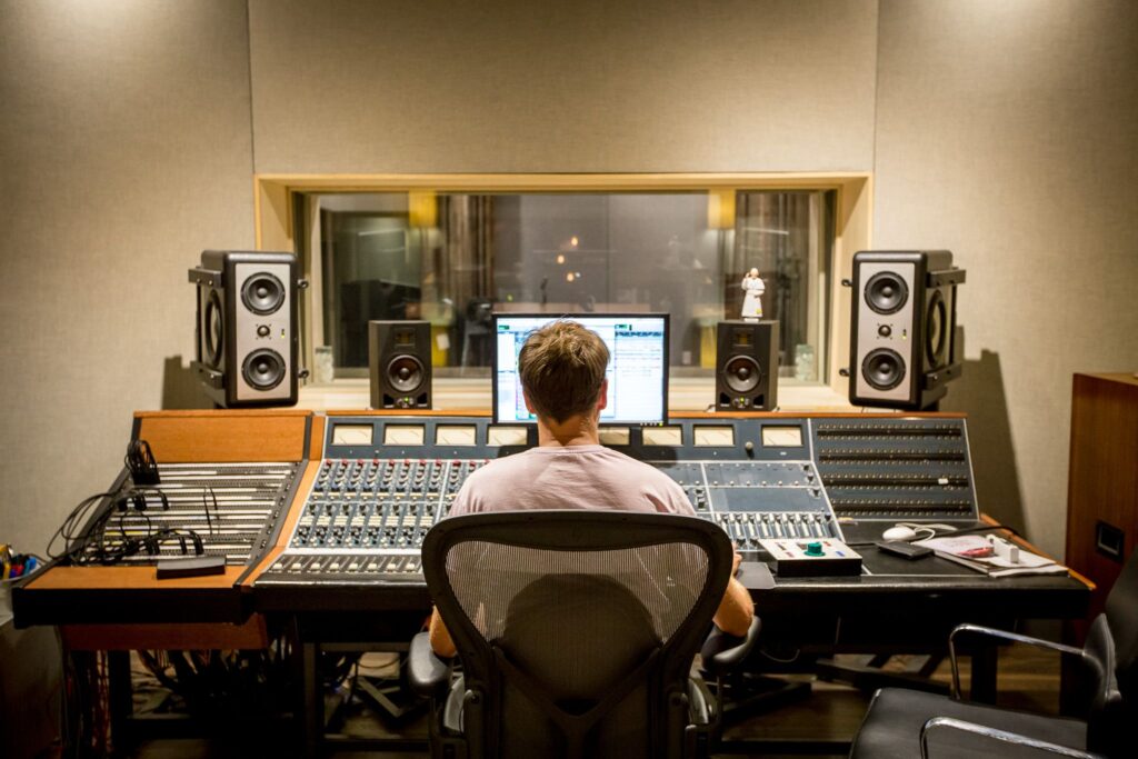 Reasons to Choose a Professional Recording Studio Over a Home Setup